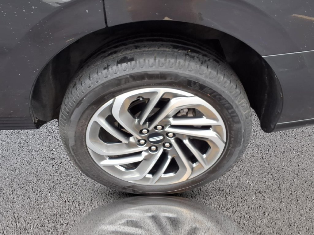 Used 2025 Lincoln Navigator Reserve AWD/4WD image 35
