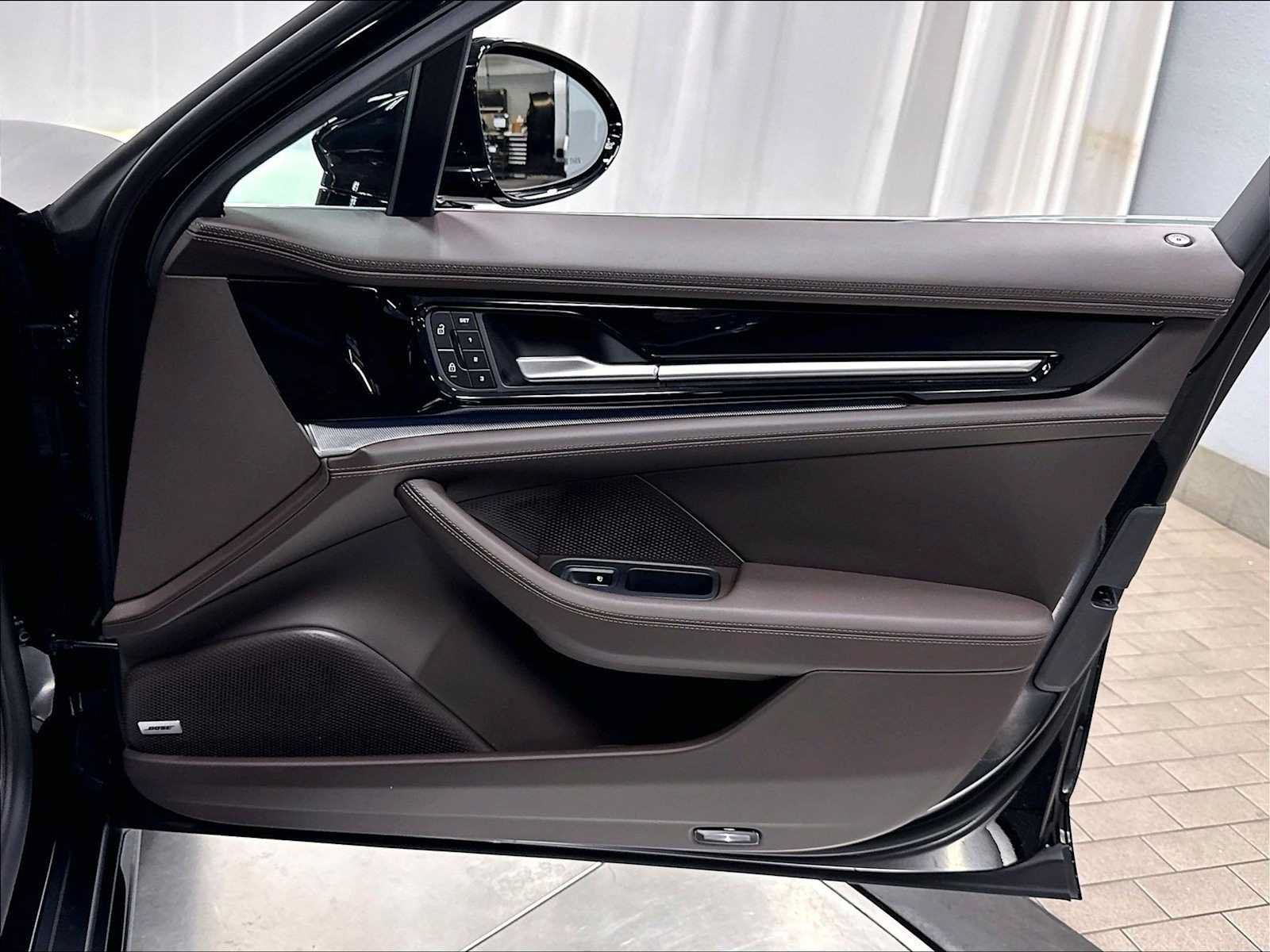 New 2026 Porsche Panamera 4 AWD/4WD image 27