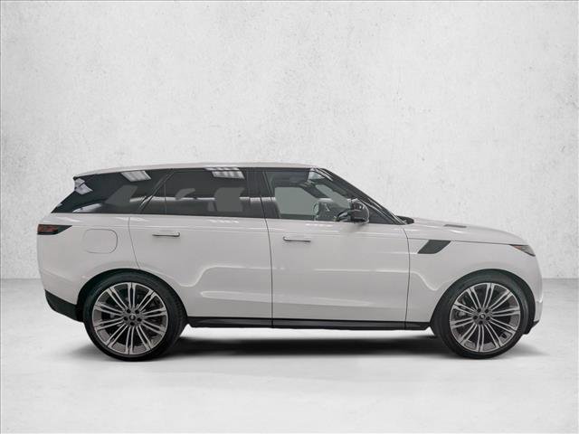 New 2025 Land Rover Range Rover Sport SE image 8