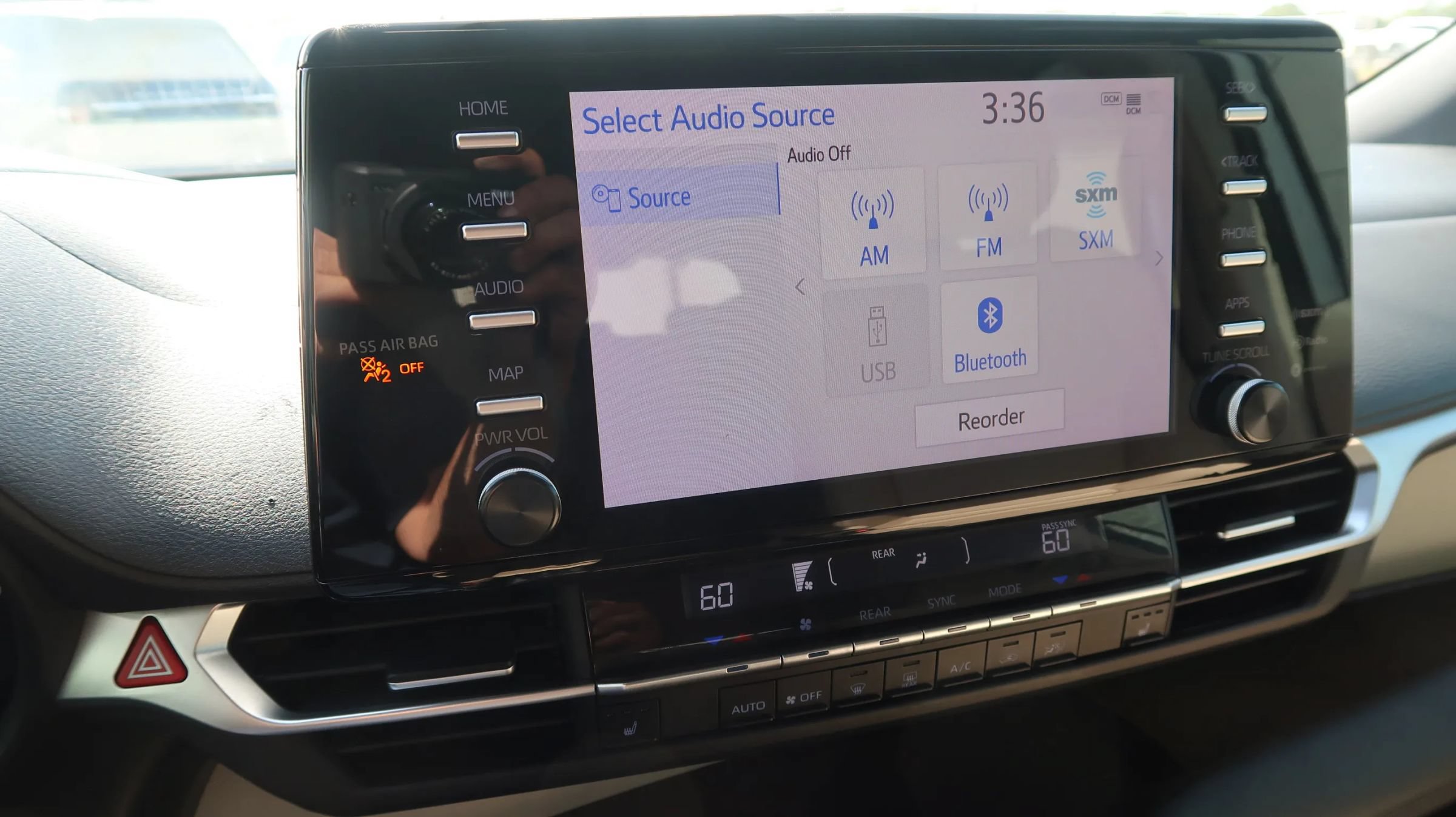 Used 2021 Toyota Sienna XLE FWD image 35