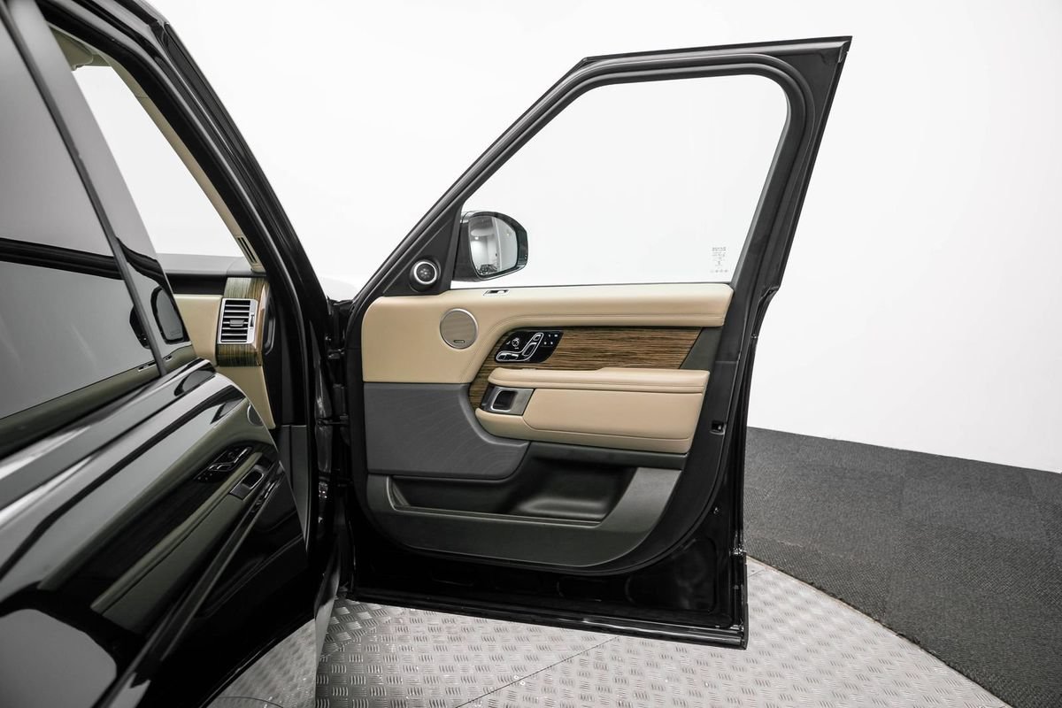 Used 2020 Land Rover Range Rover HSE AWD/4WD image 11