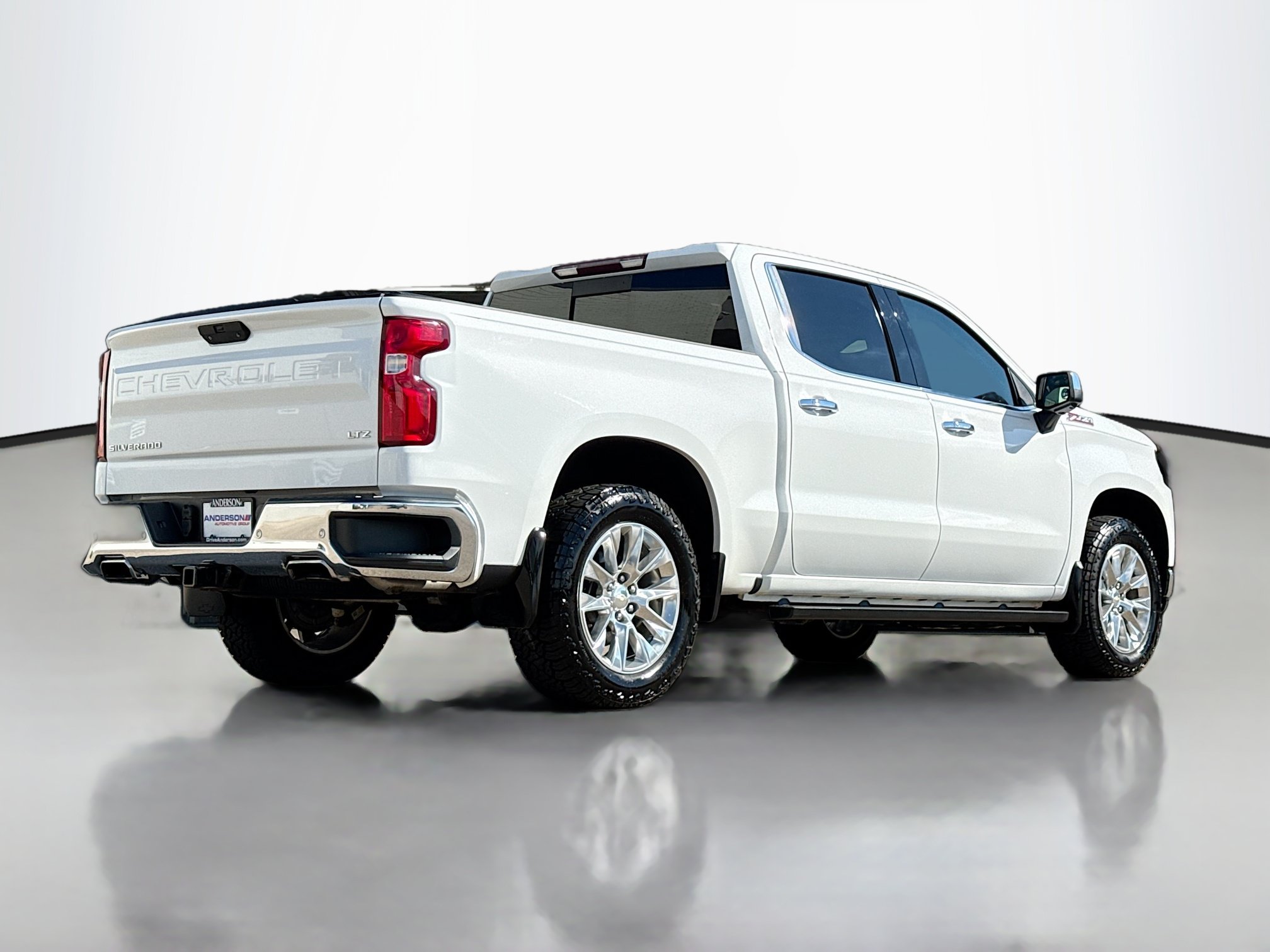Used 2019 Chevrolet Silverado 1500 LTZ w/ LTZ Premium Package AWD/4WD video 2