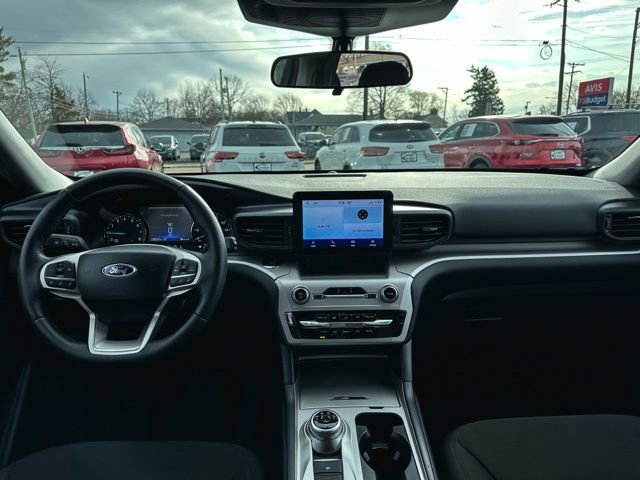 Used 2024 Ford Explorer XLT image 19