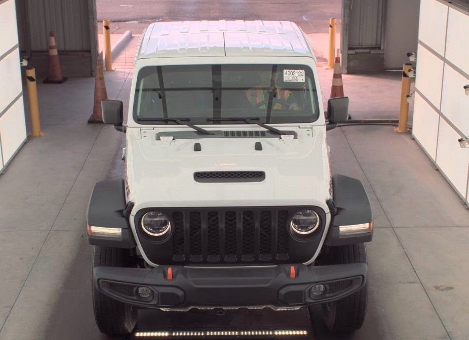 Used 2021 Jeep Gladiator Mojave image 2