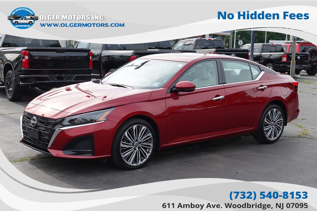 Used 2024 Nissan Altima 2.5 SL AWD/4WD image 1