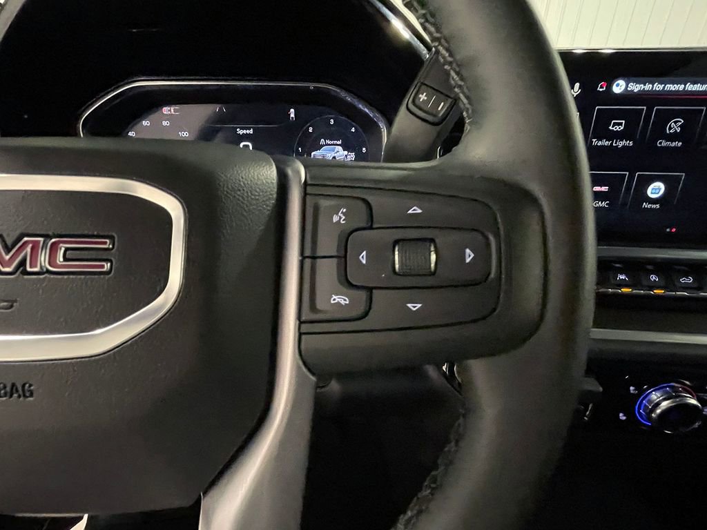 Used 2026 GMC Sierra 1500 SLT AWD/4WD image 36
