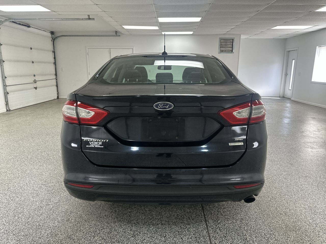 Used 2016 Ford Fusion SE w/ Equipment Group 202A FWD image 7