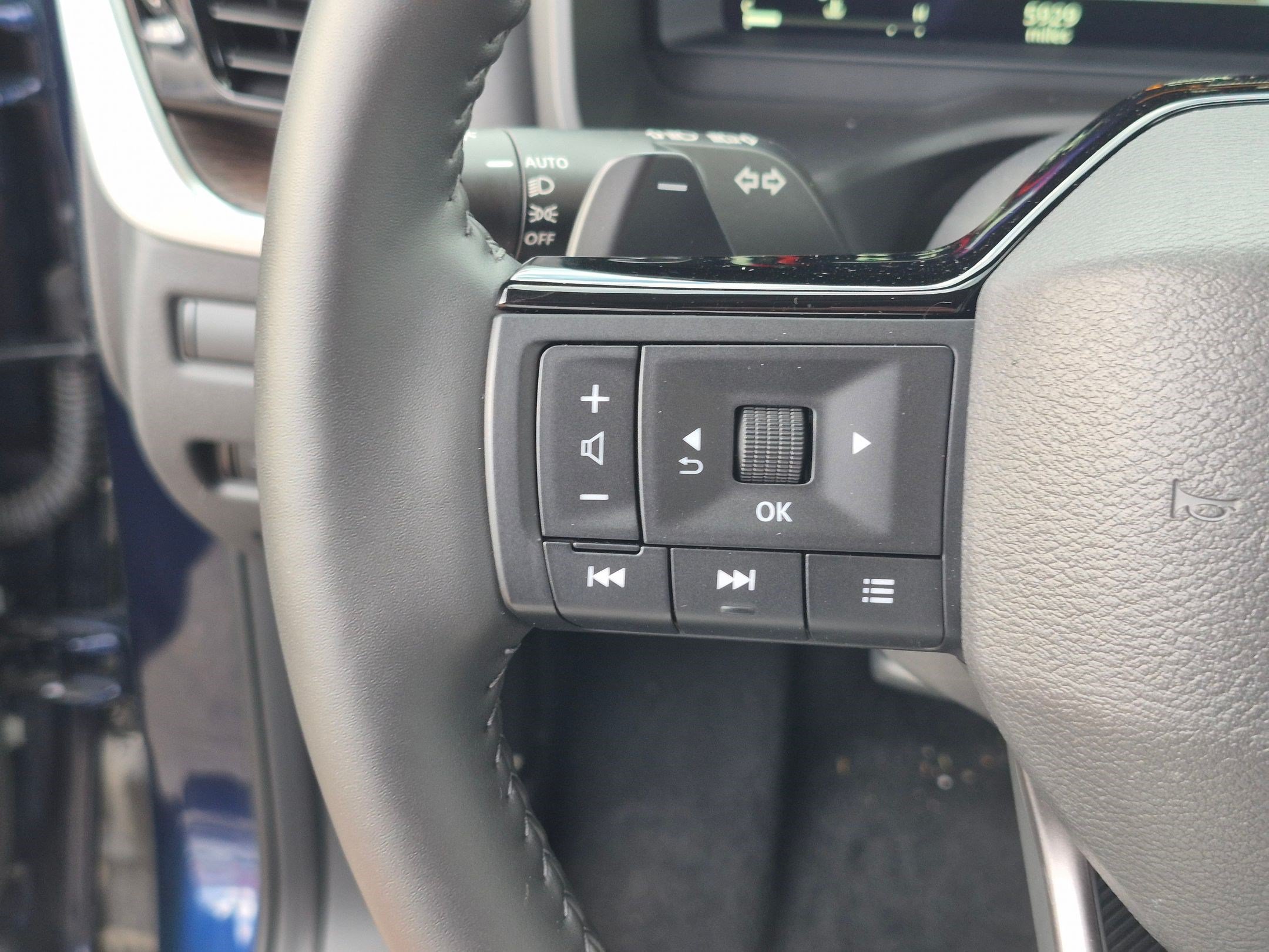 Used 2026 Nissan Rogue Platinum w/ Platinum Premium Package AWD/4WD image 19