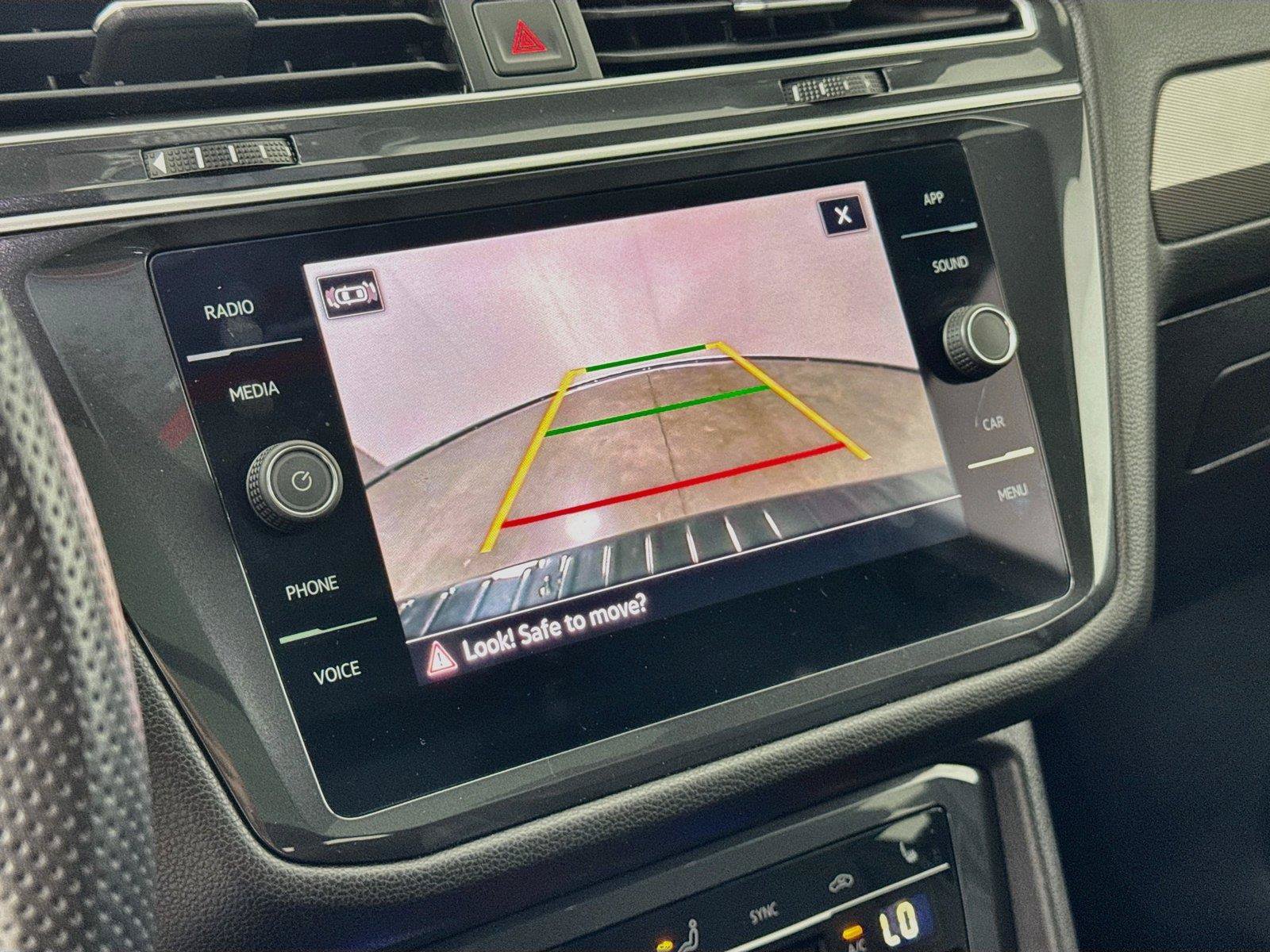 Certified 2023 Volkswagen Tiguan SE R-Line FWD image 13