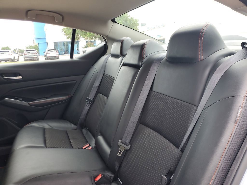 Used 2024 Nissan Altima 2.5 SR FWD image 10