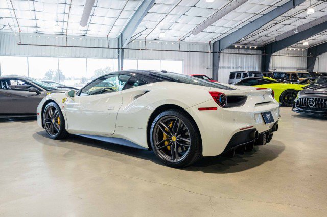 Used 2016 Ferrari 488 GTB - FACTORY TWO TONE PAINT - CAR image 7