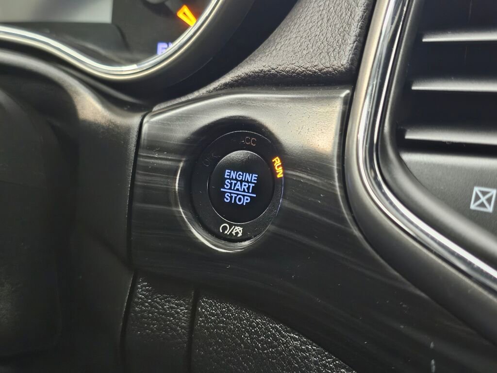 Used 2021 Jeep Grand Cherokee Laredo AWD/4WD image 27