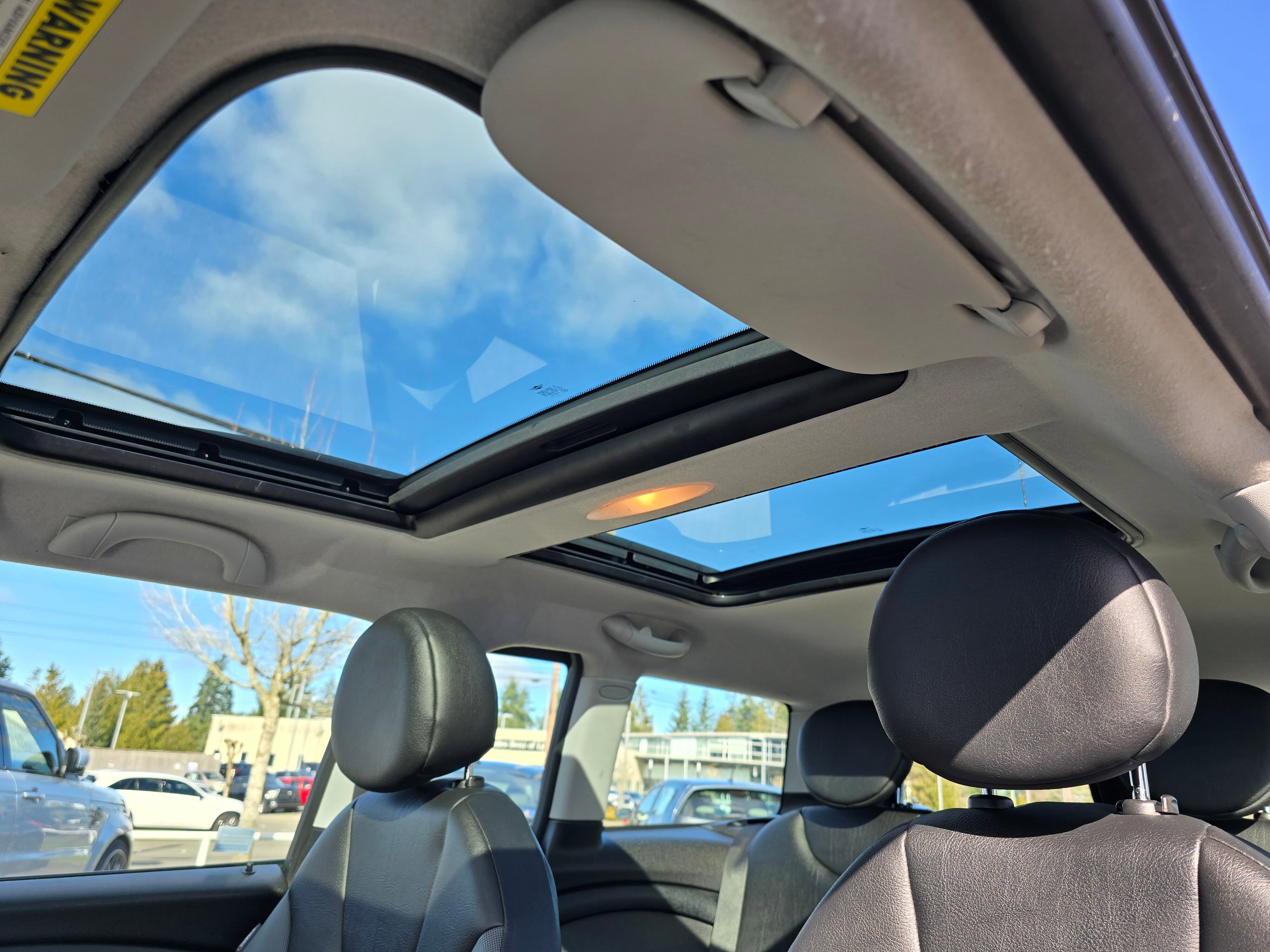 Used 2010 MINI Cooper Clubman Hardtop image 19