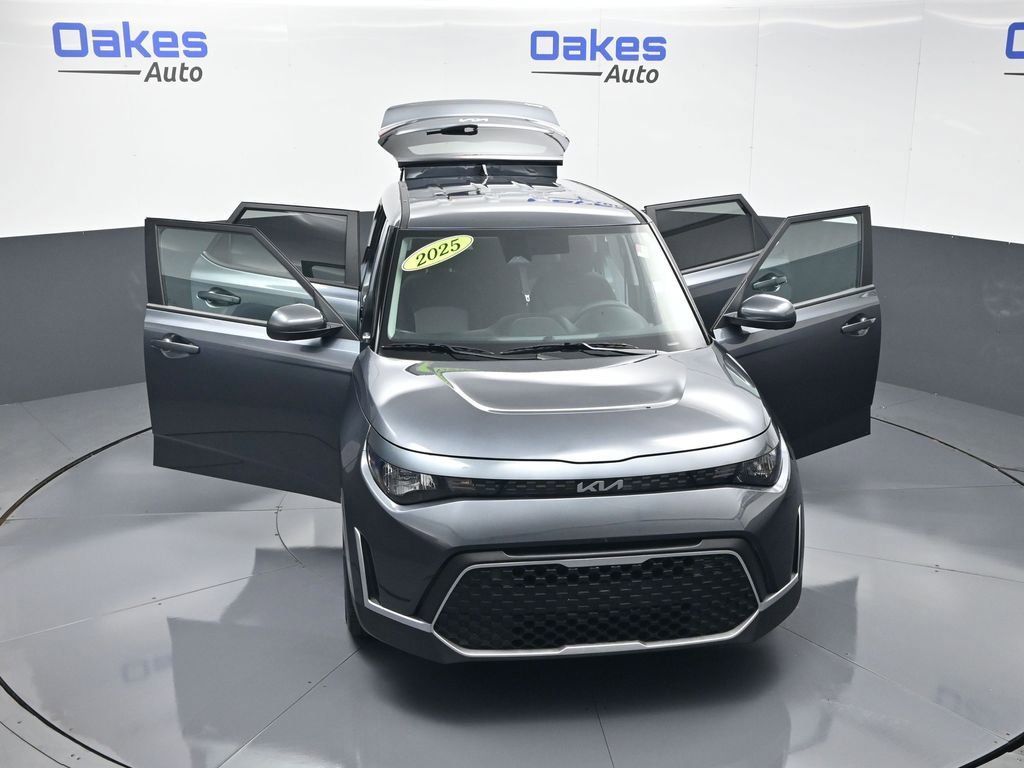 Certified 2025 Kia Soul LX w/ LX Technology Package image 54