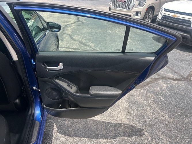 Used 2018 Kia Forte LX FWD image 11