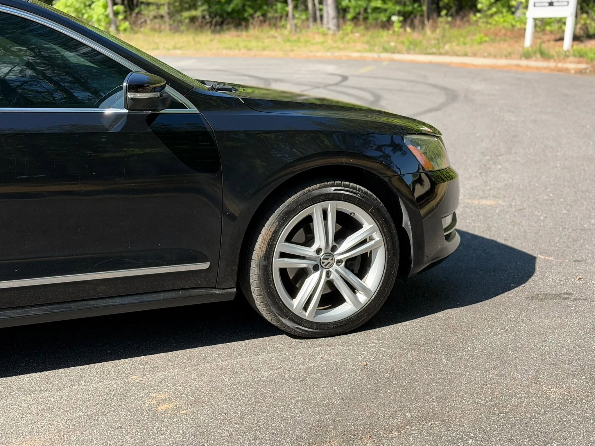 Used 2014 Volkswagen Passat TDI SEL Premium FWD image 7