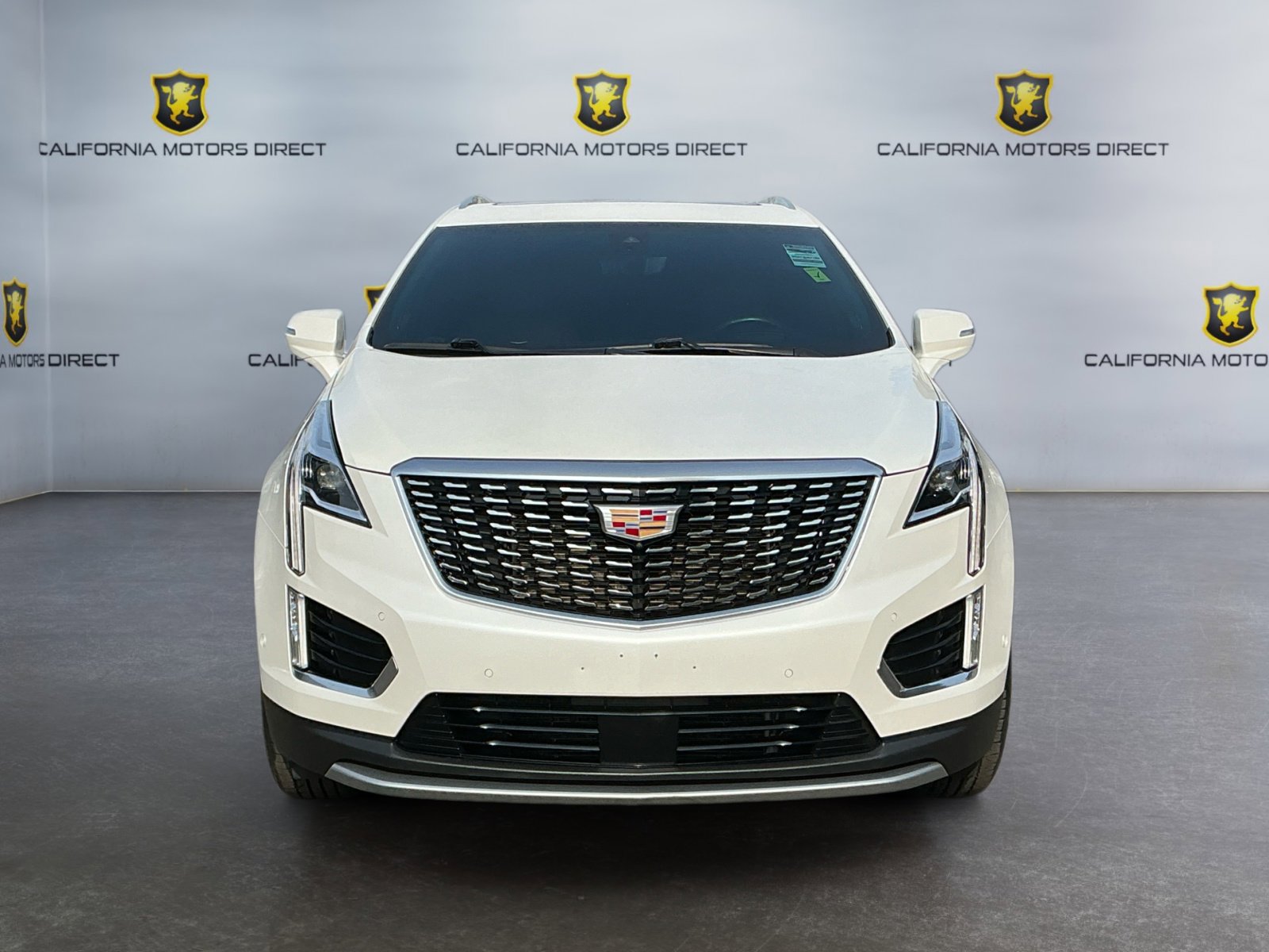 Used 2021 Cadillac XT5 Premium Luxury FWD image 2