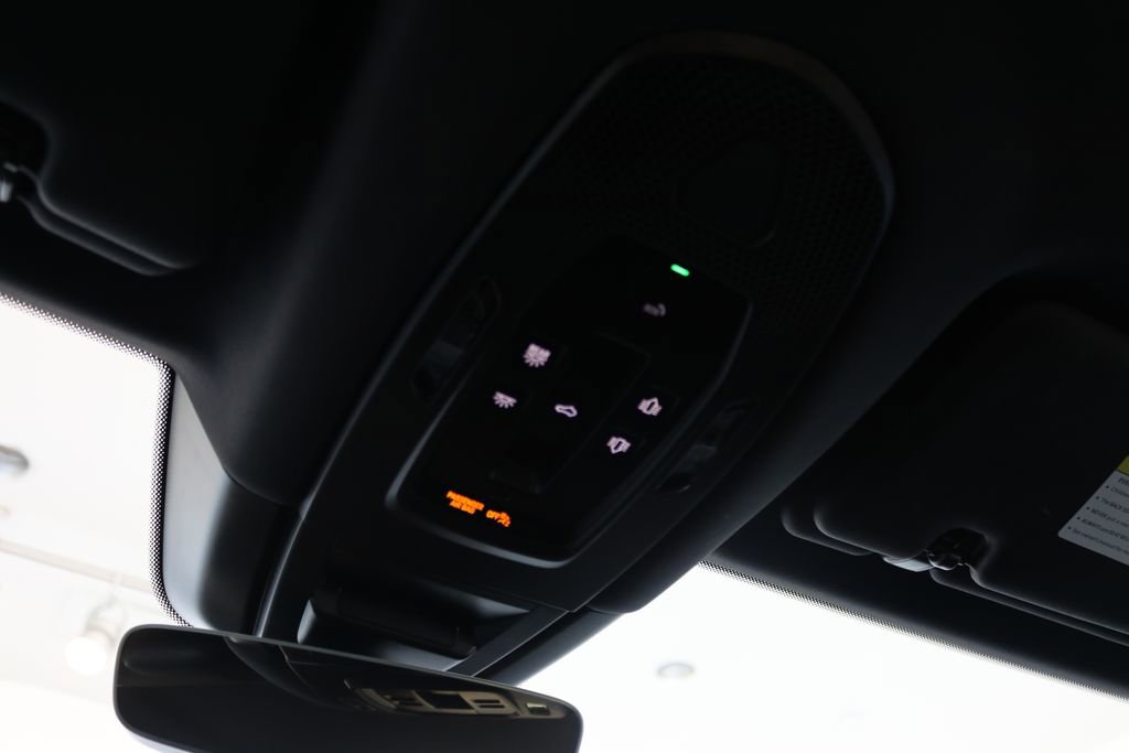 Used 2024 Porsche Cayenne image 47