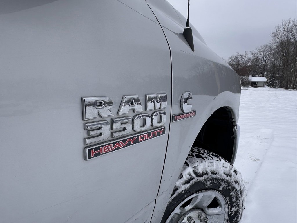 Used 2015 RAM 3500 SLT w/ Cold Weather Group image 30