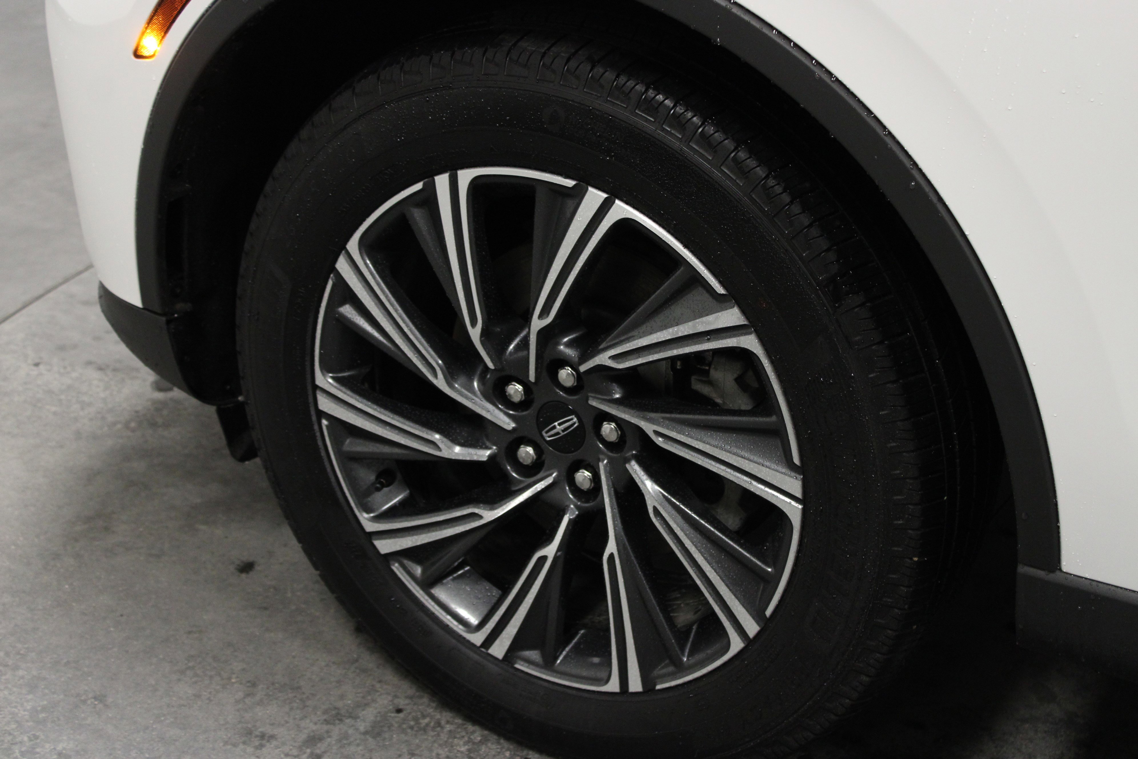 Used 2025 Lincoln Aviator AWD w/ Equipment Group 101A image 10