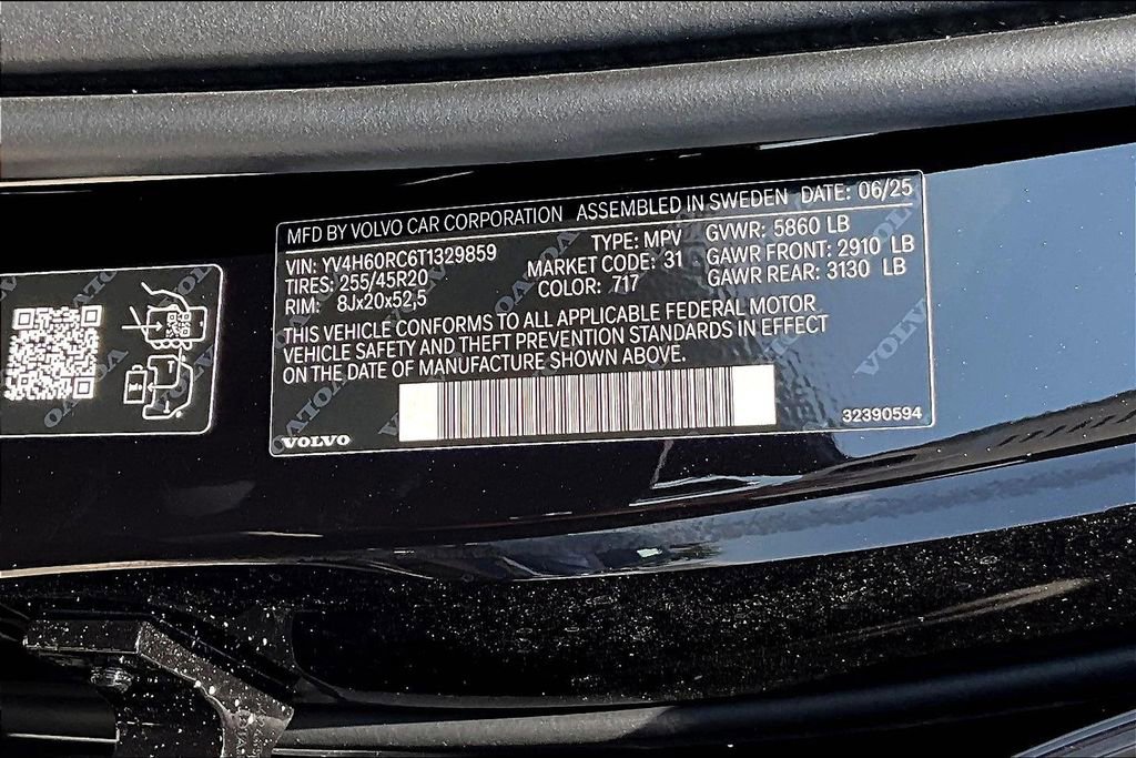 New 2026 Volvo XC60 T8 Plus w/ Protection Package Premier image 22