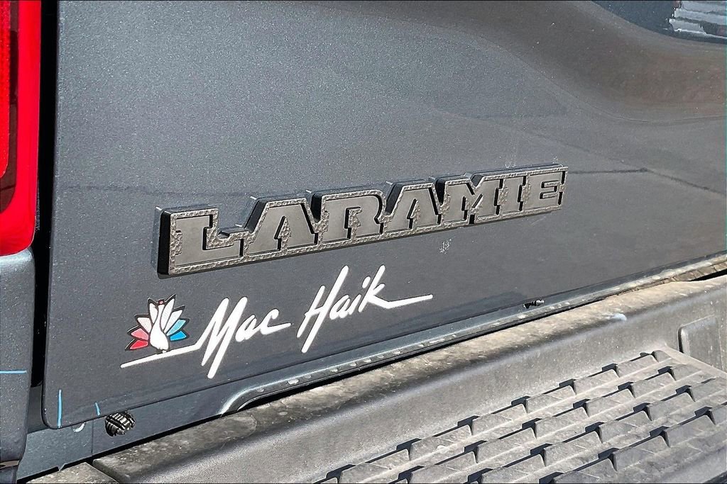 New 2026 RAM 2500 Laramie AWD/4WD image 13
