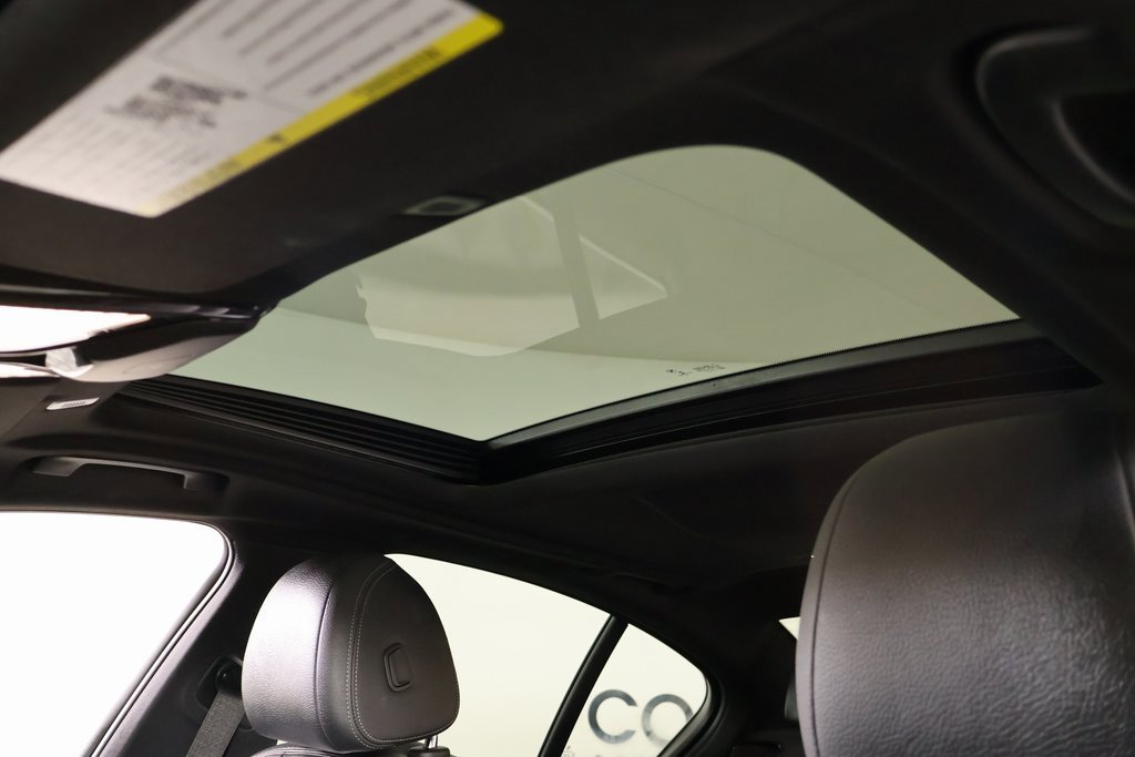 Used 2019 BMW 540i xDrive w/ Convenience Package image 16