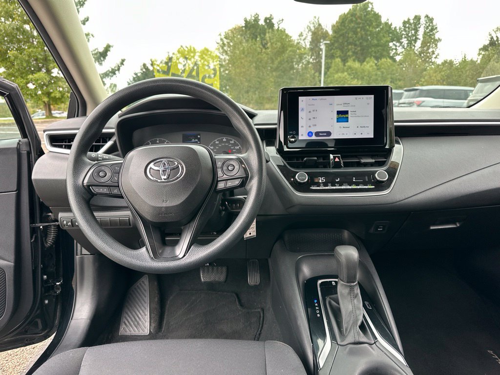 Used 2024 Toyota Corolla LE FWD image 37