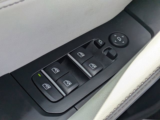 Used 2023 BMW X6 M50i w/ Executive Package image 25