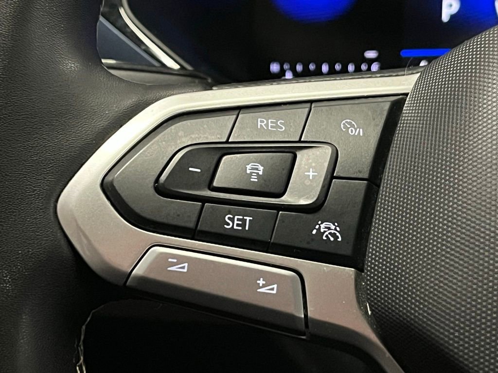 Used 2023 Volkswagen Taos SE image 26