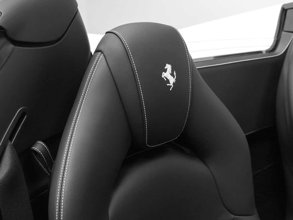 Certified 2022 Ferrari F8 Tributo RWD image 23