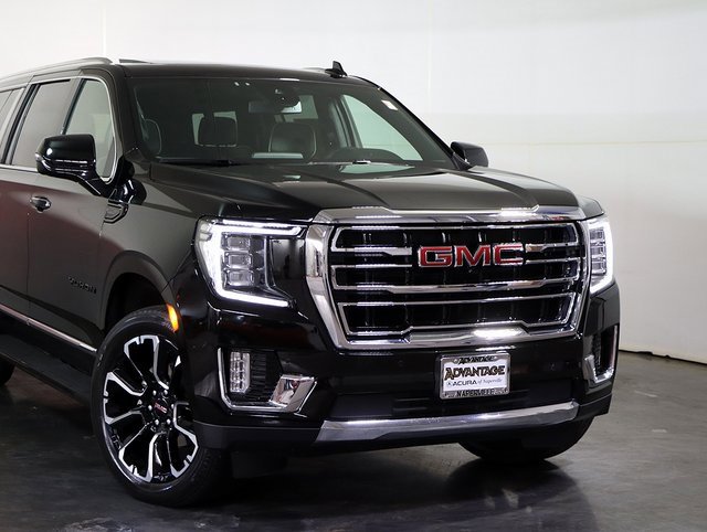 Used 2023 GMC Yukon XL SLT w/ SLT Premium Package image 6
