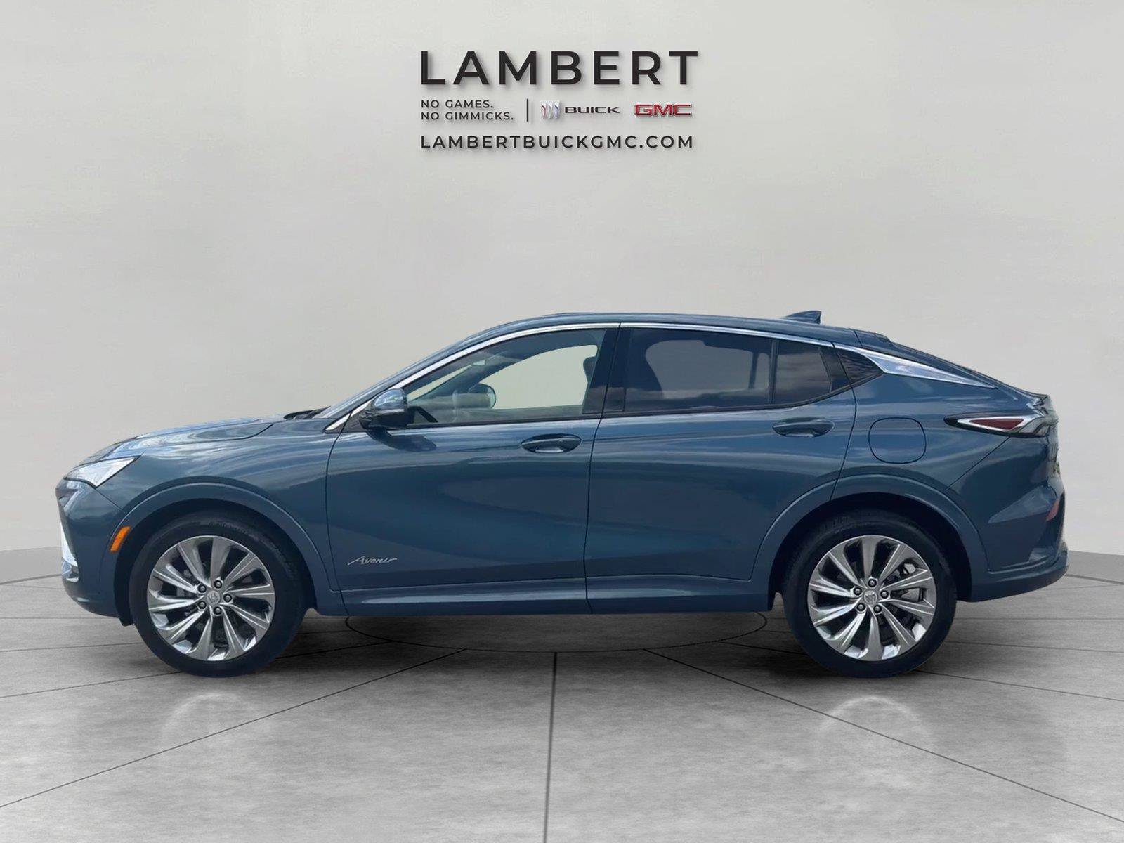Used 2024 Buick Envista Sport Touring FWD image 2