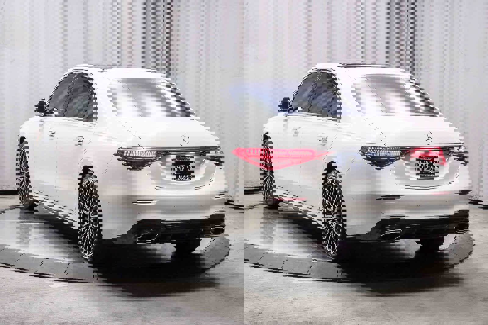 Certified 2022 Mercedes-Benz S 500 4MATIC image 2