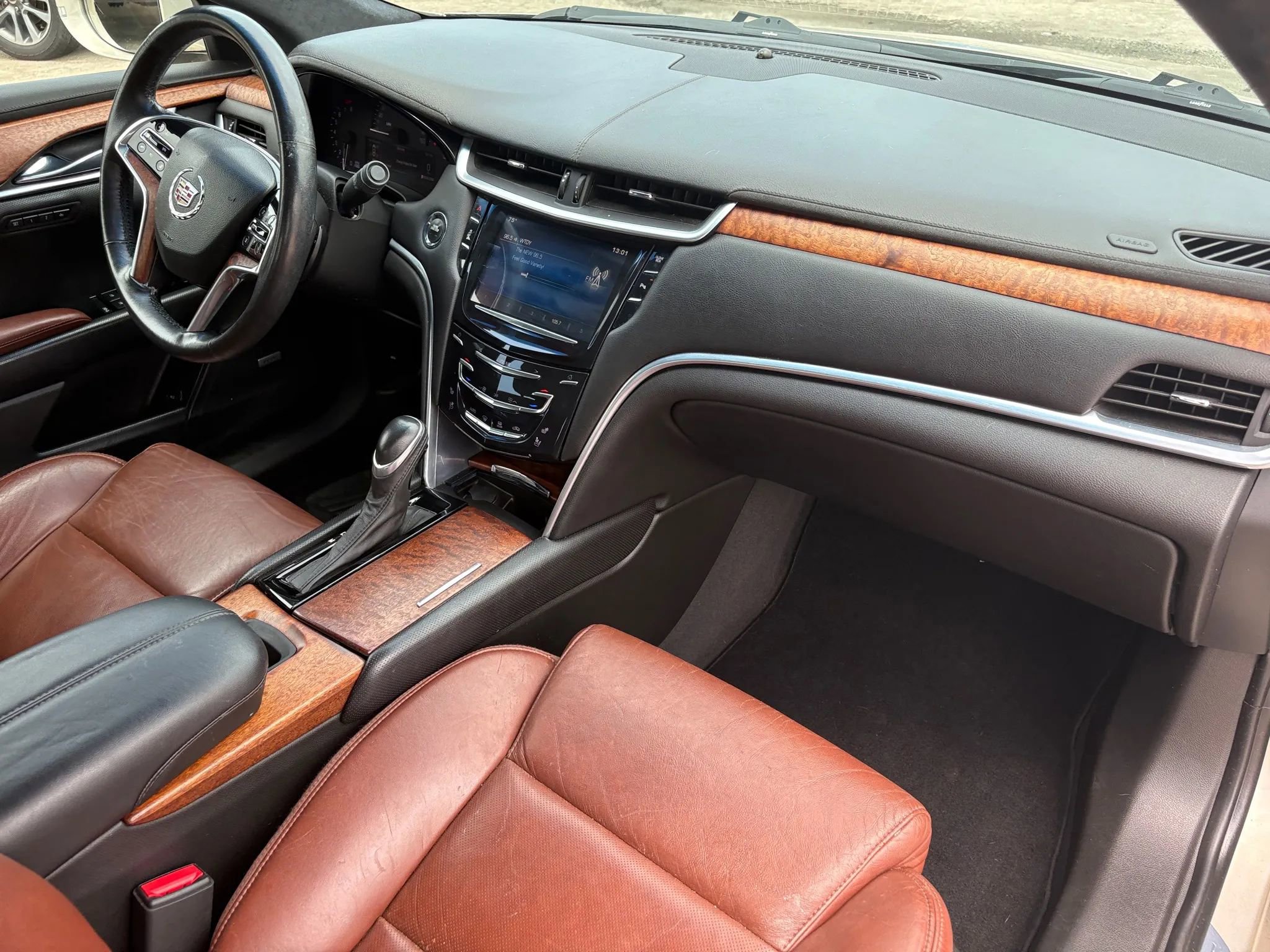 Used 2015 Cadillac XTS Luxury image 19