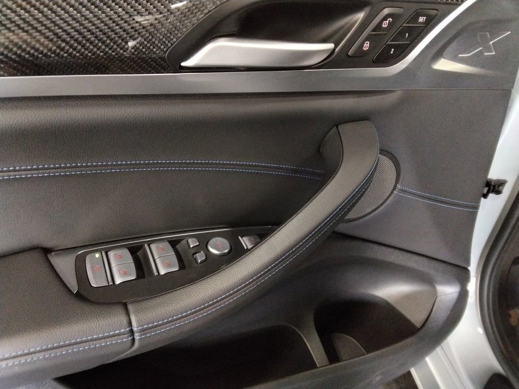 Used 2023 BMW X4 M40i image 31