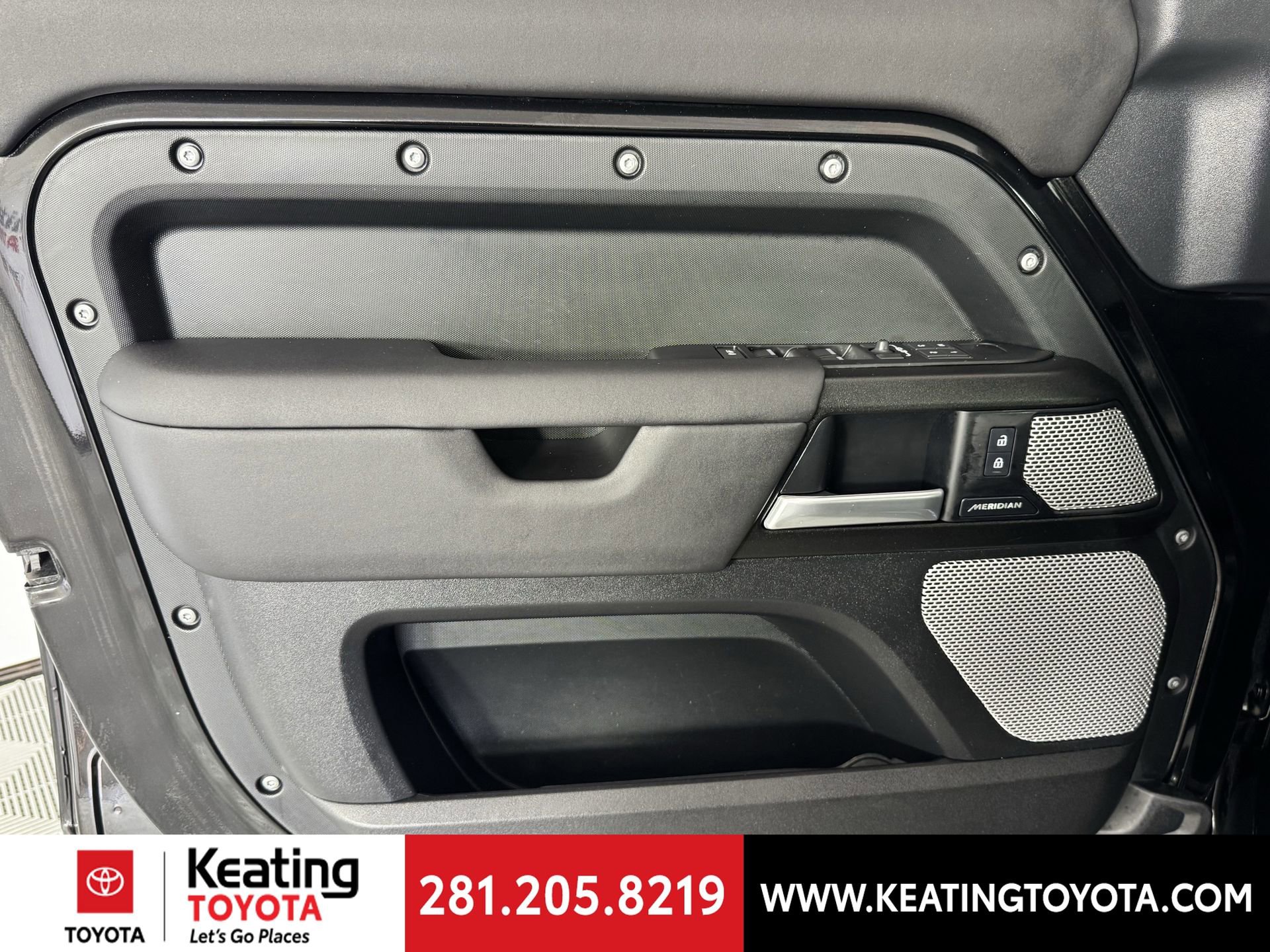 Used 2024 Land Rover Defender 130 Outbound image 11