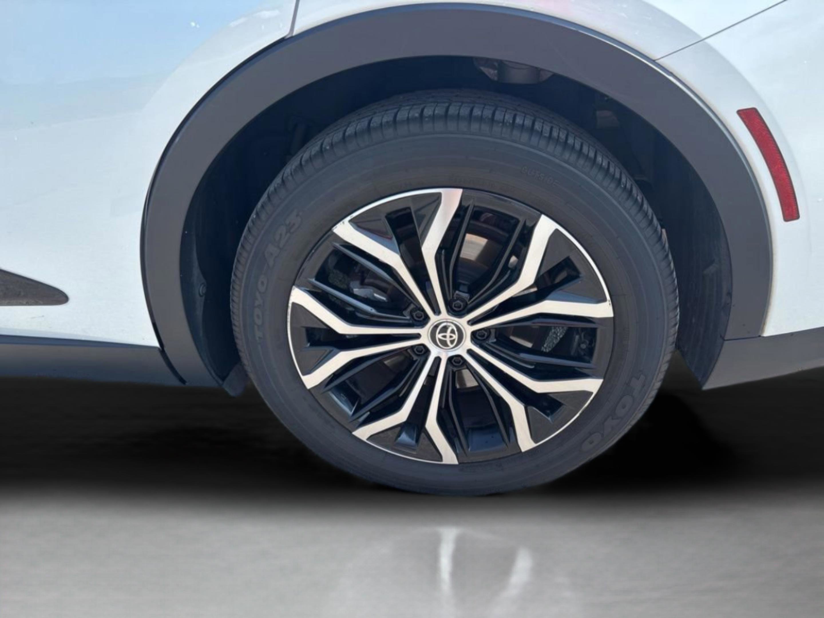 Used 2024 Toyota Crown Limited AWD/4WD image 46