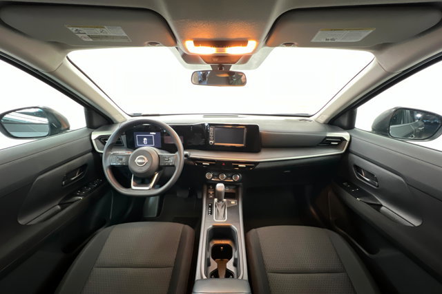 Certified 2025 Nissan Kicks S image 9