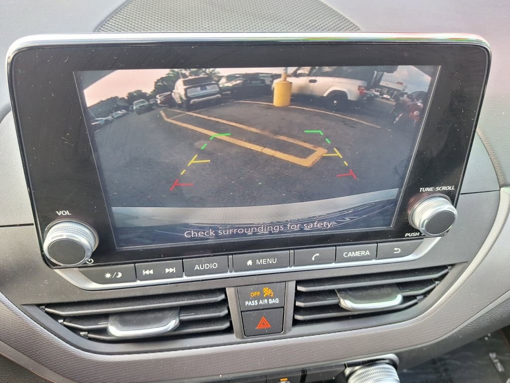 Certified 2025 Nissan Altima 2.5 SR image 16