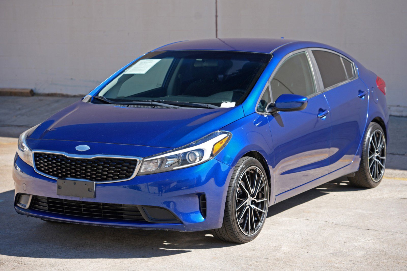 Used 2017 Kia Forte LX FWD image 38
