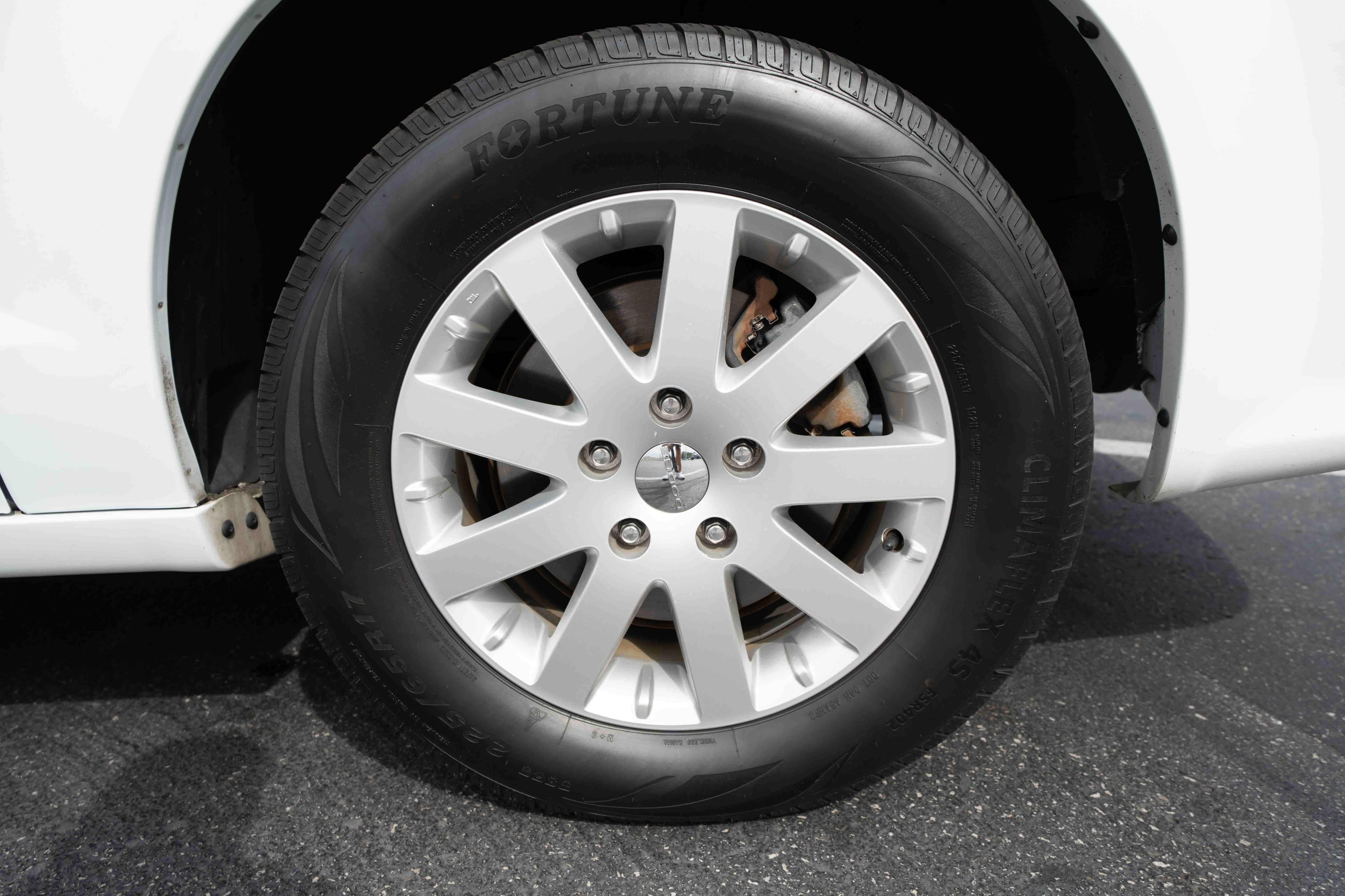 Used 2016 Dodge Grand Caravan SE FWD image 28