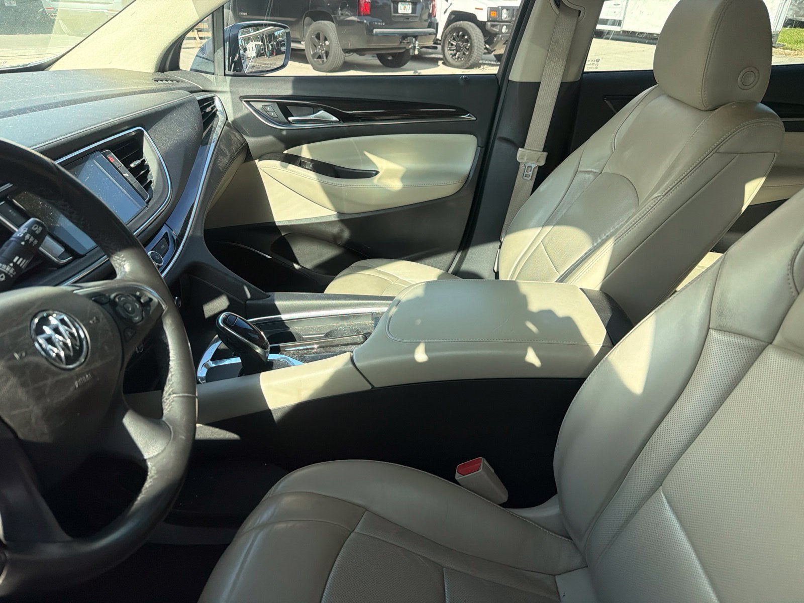 Used 2019 Buick Enclave Essence FWD image 5