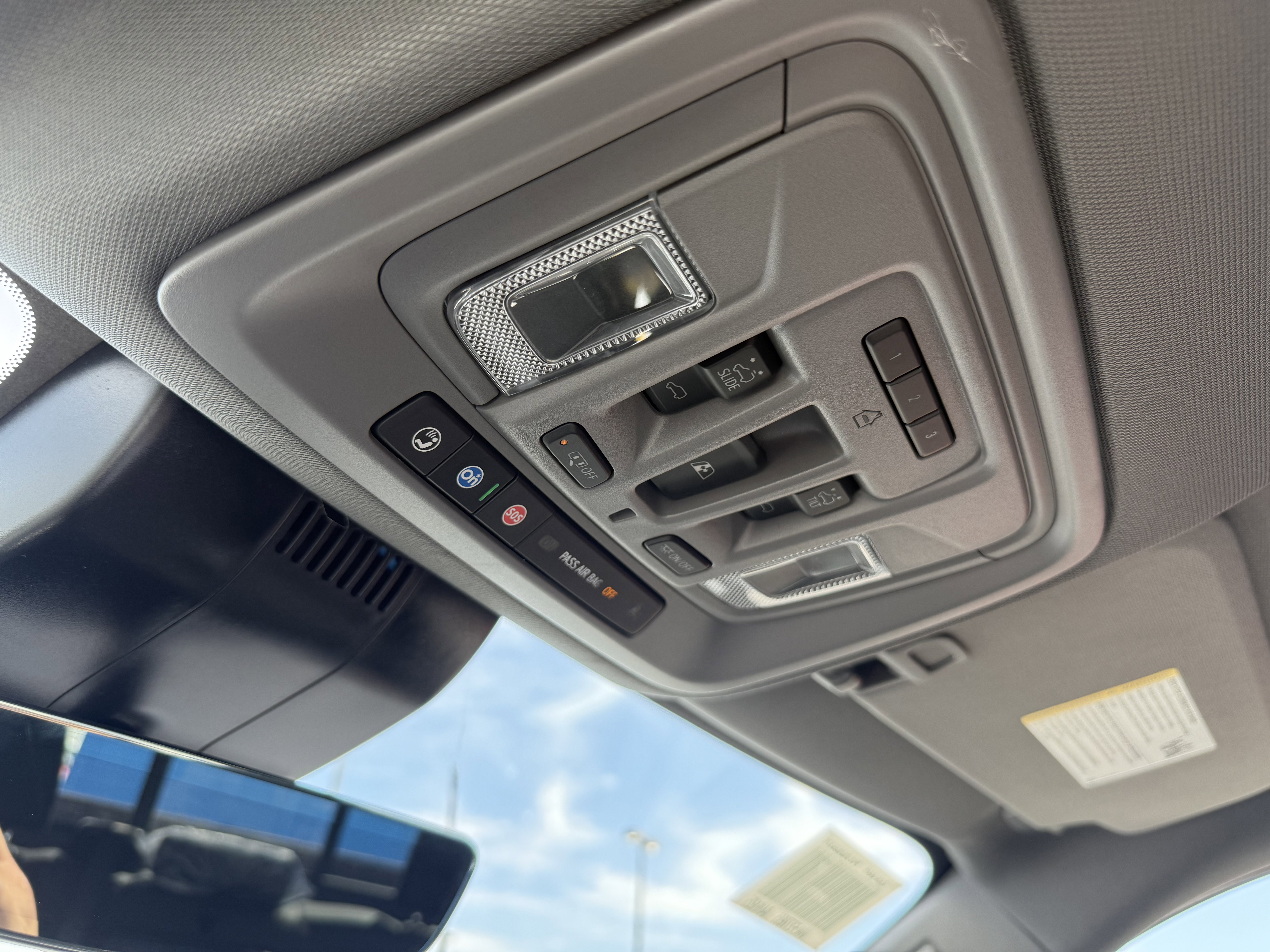 New 2025 GMC Sierra 3500 Denali w/ Technology Package image 29
