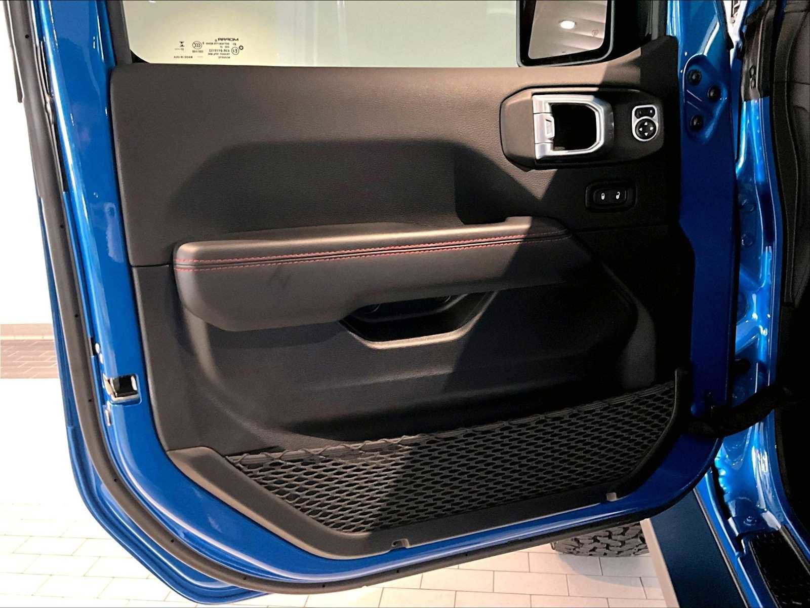 Used 2024 Jeep Wrangler Rubicon 392 image 26