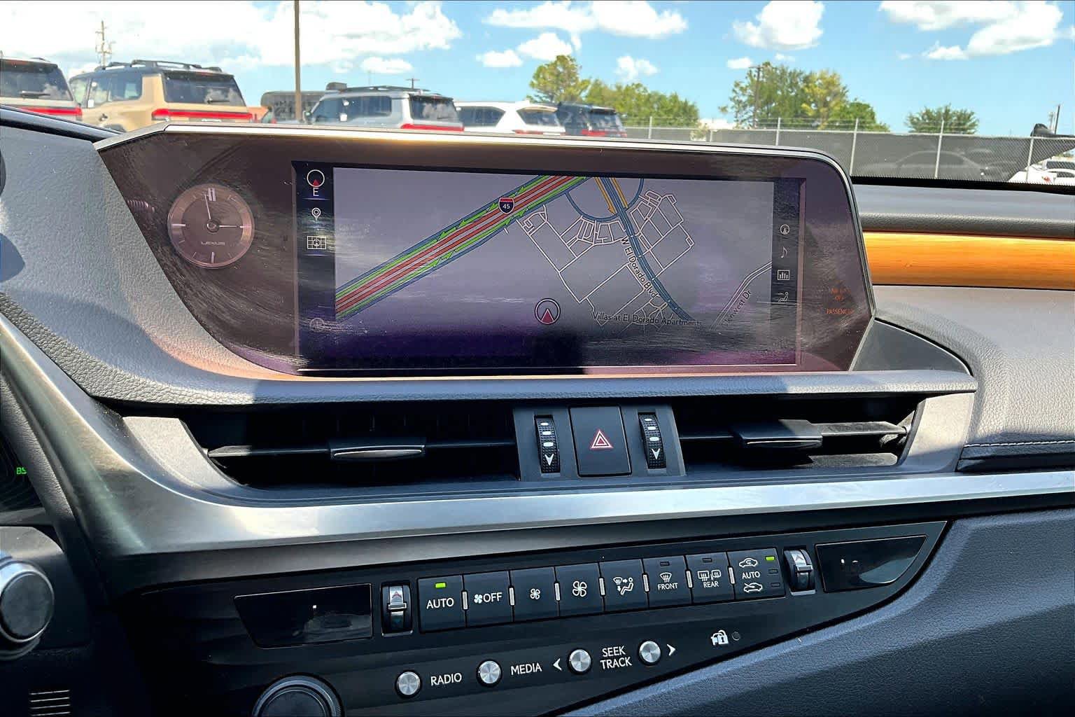 Used 2019 Lexus ES 350 w/ Accessory Package 2 FWD image 32