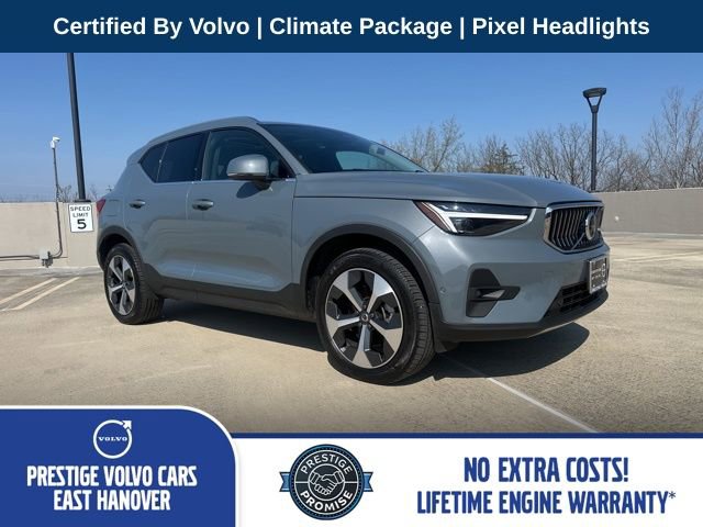 Certified 2023 Volvo XC40 B5 Ultimate w/ Climate Package image 1