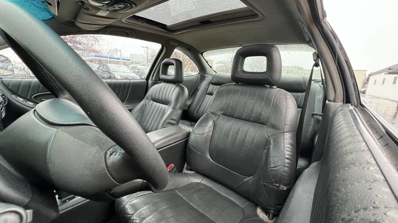 Used 1997 Pontiac Grand Prix GT w/ Opt Pkg image 10