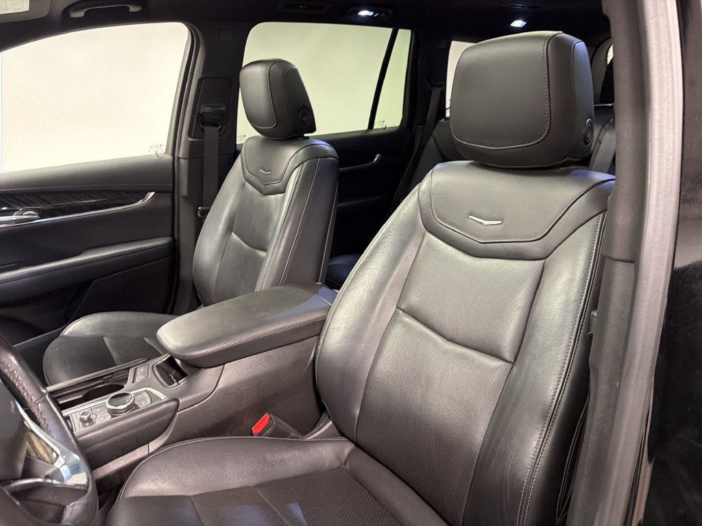 Used 2023 Cadillac XT6 Premium Luxury FWD image 27