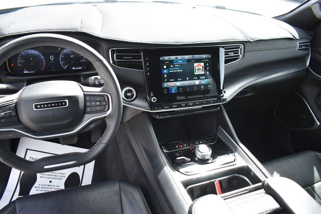 Used 2024 Jeep Wagoneer L Series II w/ Flexible Seating Group image 17